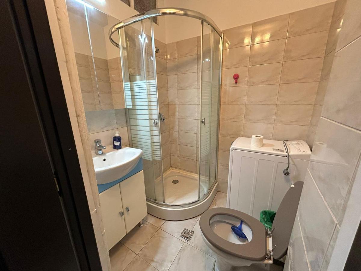 Elegant City Center Apartment Bucarest Extérieur photo