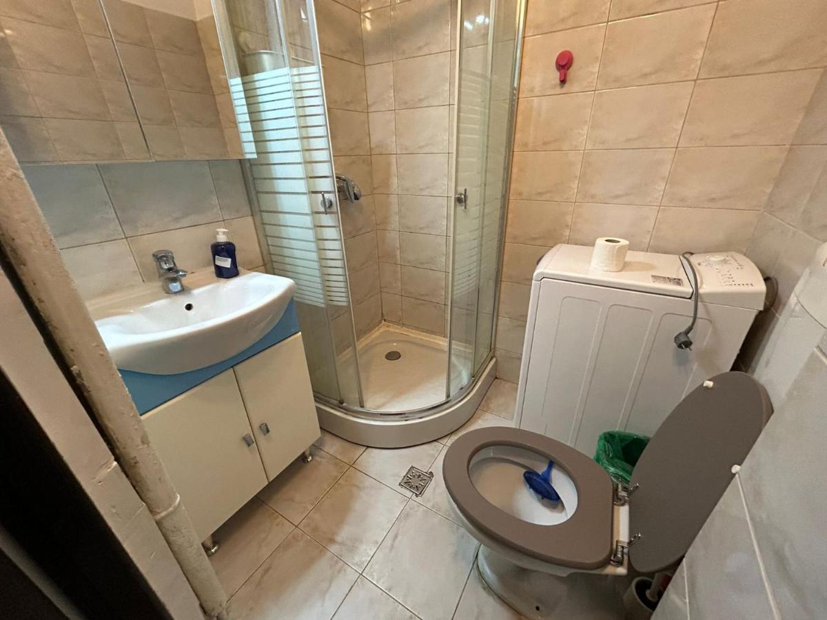 Elegant City Center Apartment Bucarest Extérieur photo